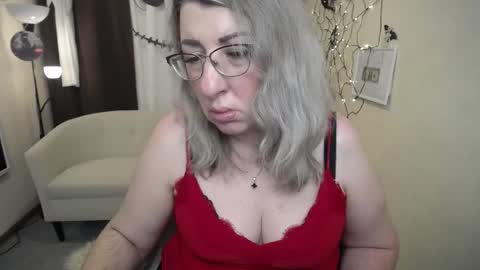 Snapshot of helenenigma chatting on October 22, 6:31 pm helenenigma online show from October 22, 6:31 pm