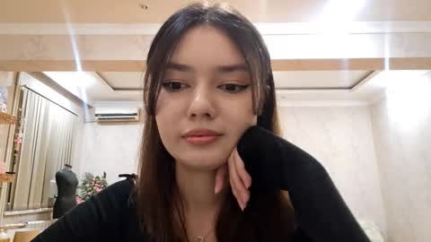 Alice online show from November 12, 3:25 pm