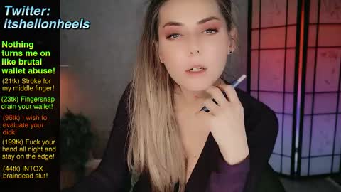 Snapshot of hell_on_heels_ chatting on February 8, 8:52 am - show loyalty and subscribe - online show from February 8, 8:52 am