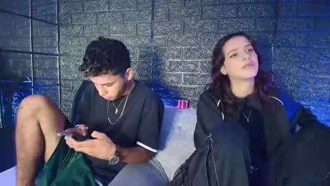 H E L L   AND  D A N T E online show from November 21, 2:09 am