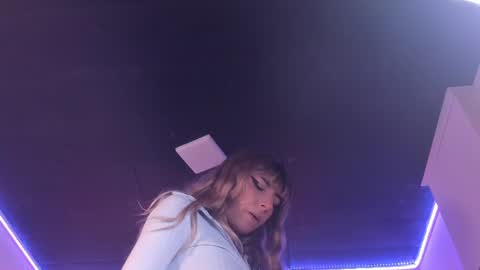 hellen__smith_ online show from June 26, 7:41 pm