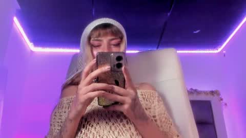 hellen__smith_ online show from July 29, 8:53 pm
