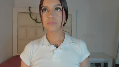 hellen__smith_ online show from November 4, 4:14 am