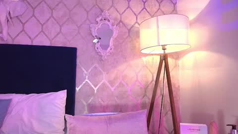 Hellen  online show from October 14, 7:28 pm