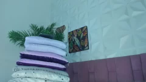 hellen     online show from February 5, 7:28 pm