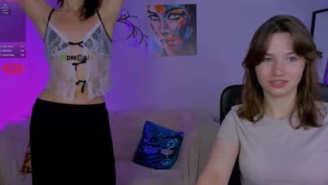 Snapshot of helli_belli chatting on October 7, 7:32 pm Helli online show from October 7, 7:32 pm