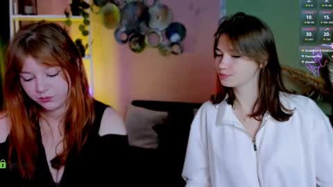 Snapshot of helli_belli chatting on September 12, 7:49 pm Helli online show from September 12, 7:49 pm