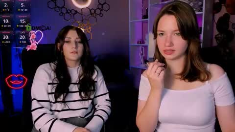 Snapshot of helli_belli chatting on October 14, 7:39 pm Helli online show from October 14, 7:39 pm