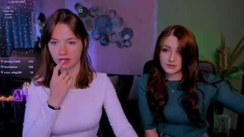 Snapshot of helli_belli chatting on October 1, 7:24 pm Helli online show from October 1, 7:24 pm