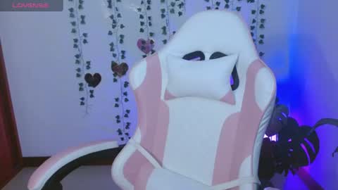 hellokitty_valery1 online show from July 13, 6:06 am