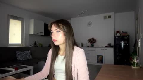 hellyluxury online show from July 20, 5:59 pm