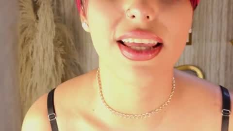 hemma_s1 online show from May 2, 9:20 pm