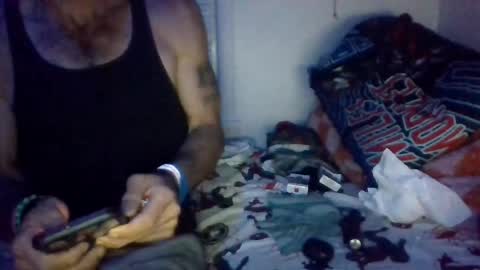 CuRiouSwhiteBoi69420 online show from June 18, 6:30 am