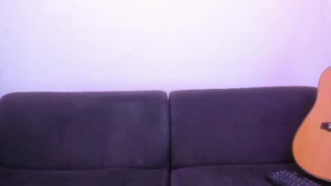 henrik_senn online show from August 4, 3:35 am