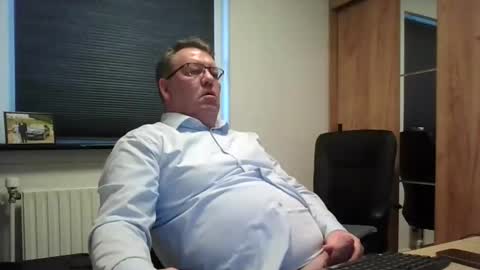 henrikrp1971 online show from February 12, 3:04 pm