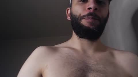 HenryAxe online show from June 21, 1:39 pm