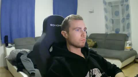 John Pearl online show from February 21, 8:01 pm