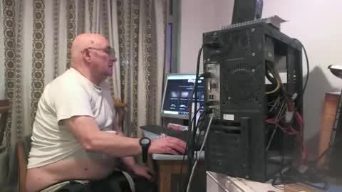 mature online show from November 28, 7:54 pm