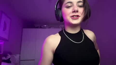 Juliana online show from April 16, 4:40 pm