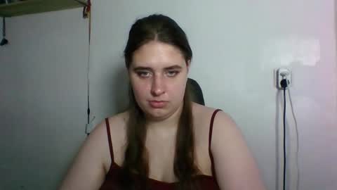 hess_luna_ online show from October 24, 9:54 am