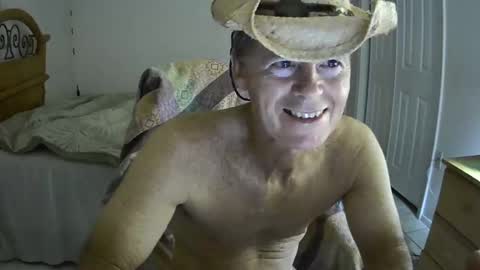 hewes1 online show from February 11, 9:42 am