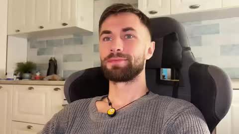 Arnold online show from November 13, 9:39 pm