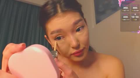 Audrey online show from March 14, 3:27 pm