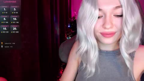  Nora  online show from December 28, 5:33 am