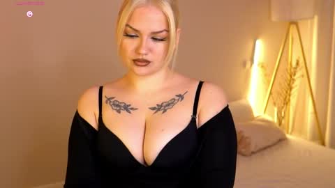 heynoirsam online show from April 29, 6:51 am