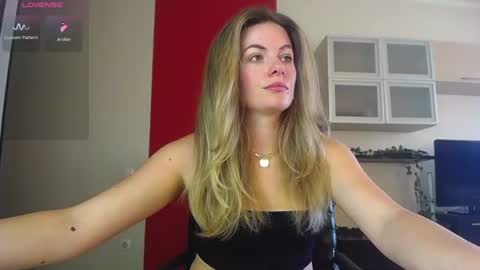 Lina online show from June 19, 10:54 am