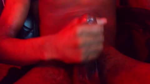 ishow2cumforU online show from April 13, 10:52 am