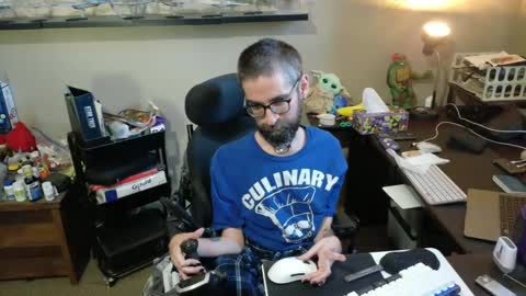 Snapshot of highpriest_belial chatting on October 5, 9:00 pm James Belial online show from October 5, 9:00 pm