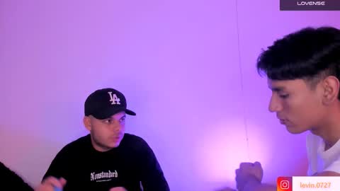 hikalev online show from November 22, 4:22 am