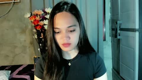 hilarymolly online show from June 15, 7:39 pm