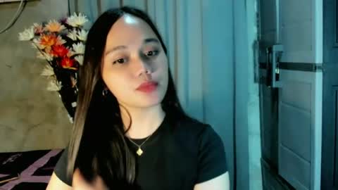 hilarymolly online show from July 8, 12:36 am