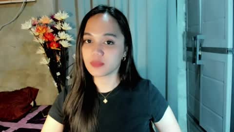 hilarymolly online show from July 14, 2:05 am