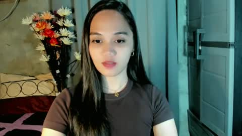 hilarymolly online show from June 26, 9:53 pm