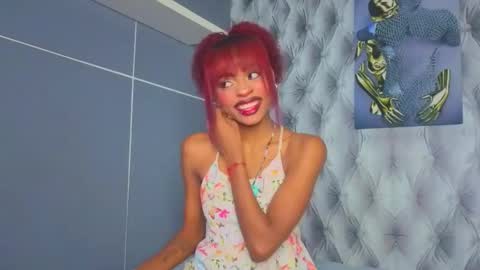 Snapshot of hillary_banks__ chatting on September 10, 5:19 am Hillary online show from September 10, 5:19 am