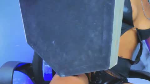 Snapshot of hillary_banks__ chatting on October 8, 6:52 am Hillary online show from October 8, 6:52 am