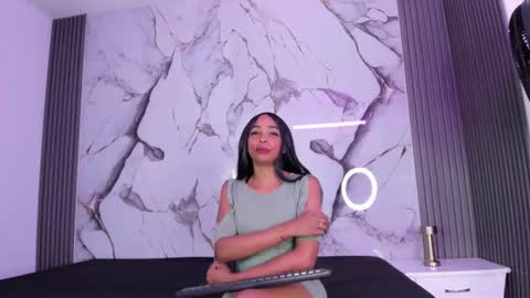 Snapshot of hillarytonsonx chatting on September 10, 12:06 pm Hillarytonsonx online show from September 10, 12:06 pm