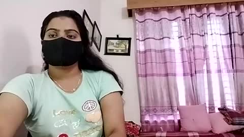 himuhimu22 online show from July 12, 9:12 am