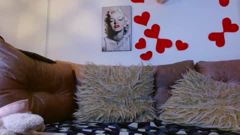 hinata lee online show from March 6, 6:52 am