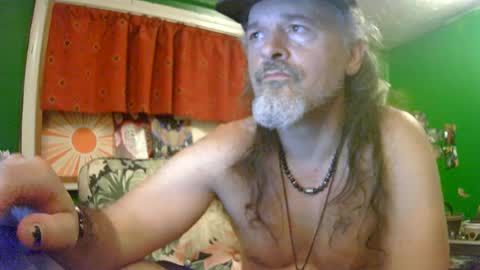 hippiedad333 online show from June 28, 1:45 am