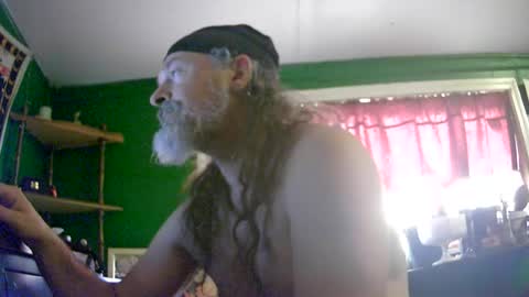 hippiedad333 online show from July 28, 9:03 pm