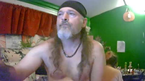 hippiedad333 online show from July 17, 2:02 am