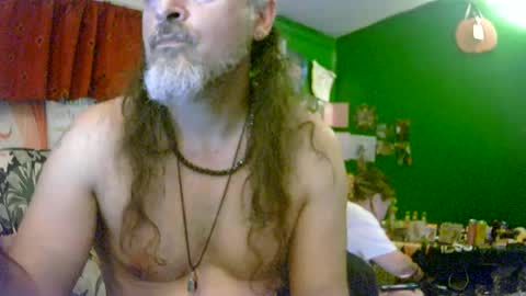 hippiedad333 online show from July 7, 1:07 am