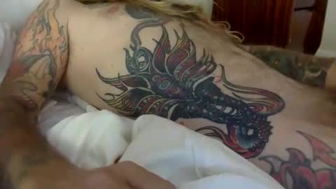 Snapshot of hippybiker chatting on October 20, 10:31 am hippybiker online show from October 20, 10:31 am