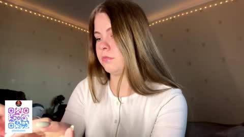 I am Amy ntmu Lets hit 10 Thumbs Up together online show from March 14, 2:54 pm