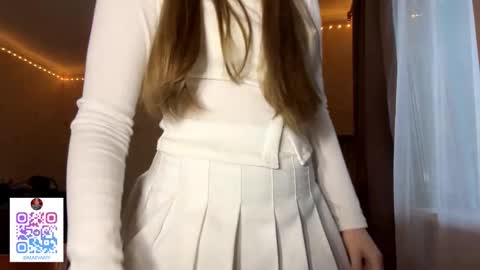 I am Amy ntmu Lets hit 10 Thumbs Up together online show from March 15, 3:04 pm