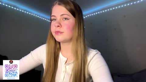 I am Amy ntmu Lets hit 10 Thumbs Up together online show from March 18, 3:29 pm